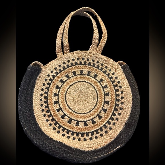 BNWT hand crafted The Shanty Corporation Moroccan Round Bag (with crossbody) - Picture 2 of 11